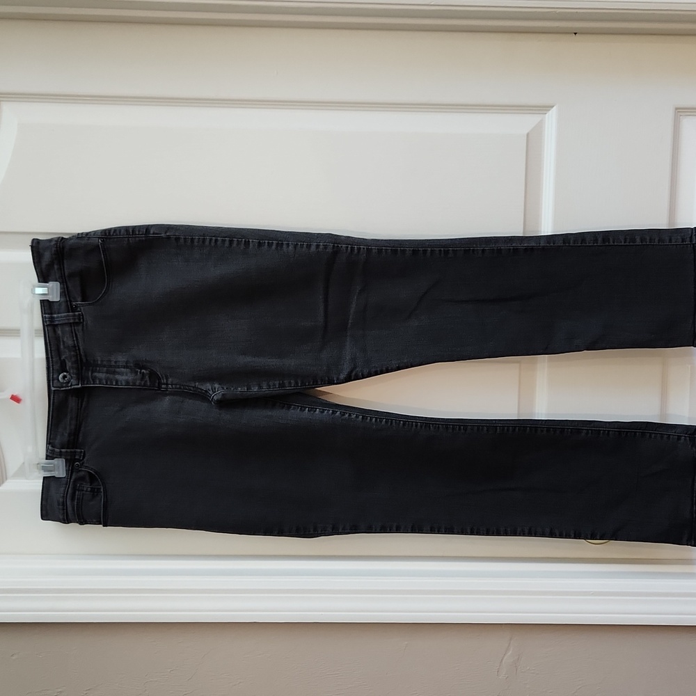 Chico's Women's Platinum Denim Black Faded Jeans Size 1.5 Short=10 Ultimate Slim